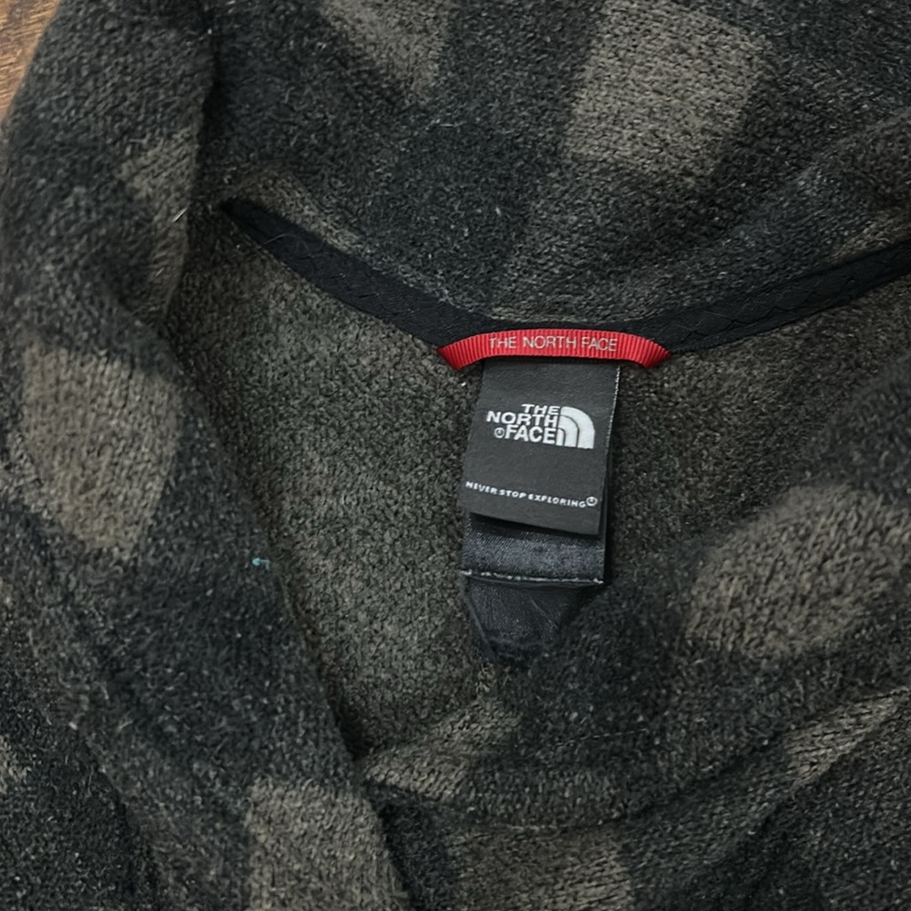 North Face Pullover - image 2